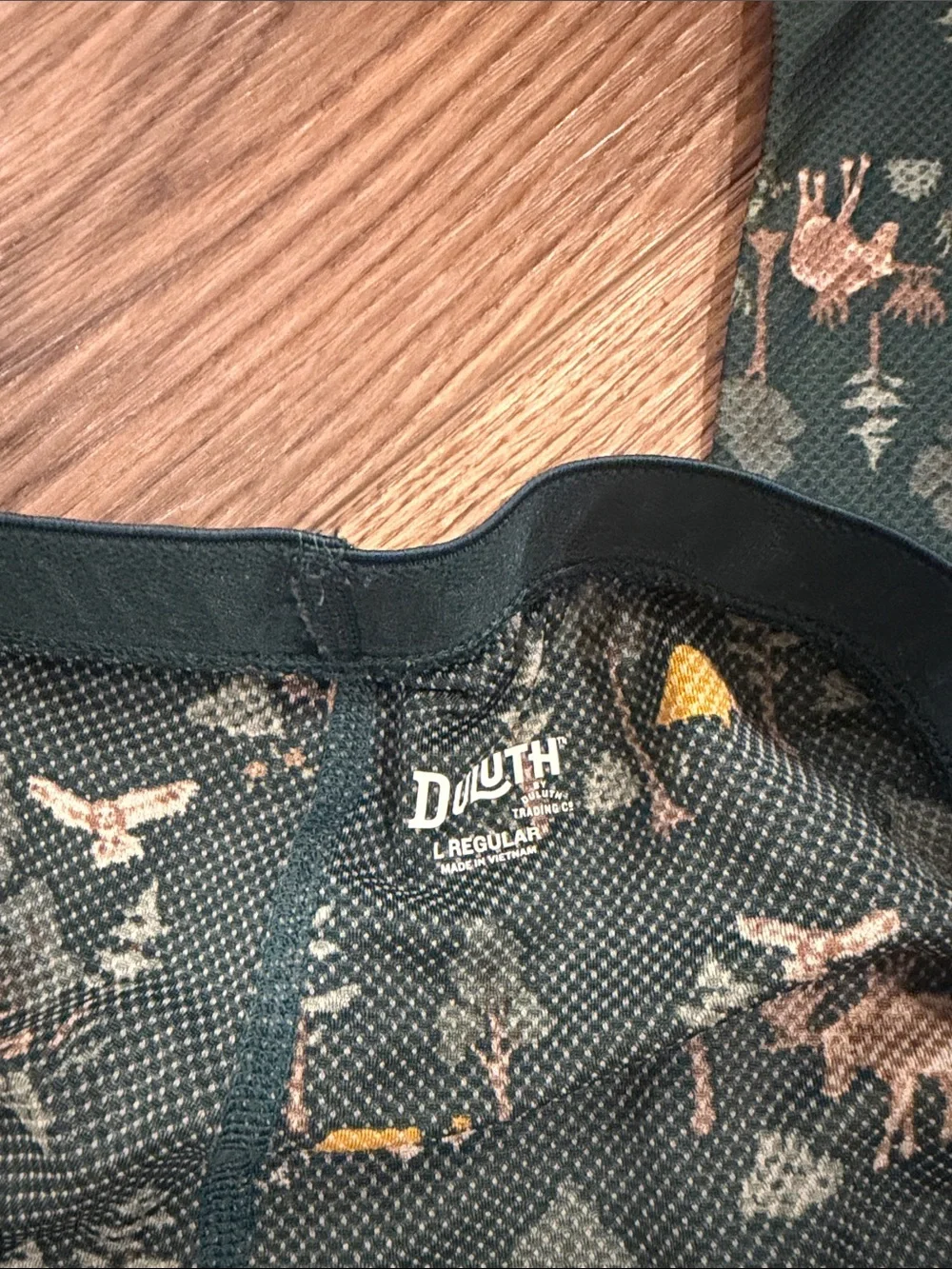 EUC Duluth Trading Co Buck Naked Base Layer Pattern Pants bottom Men Size LARGE
